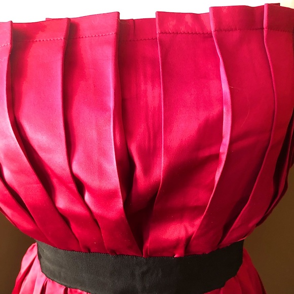 Pleated Corset Style , two-toned tunic - Picture 3 of 6